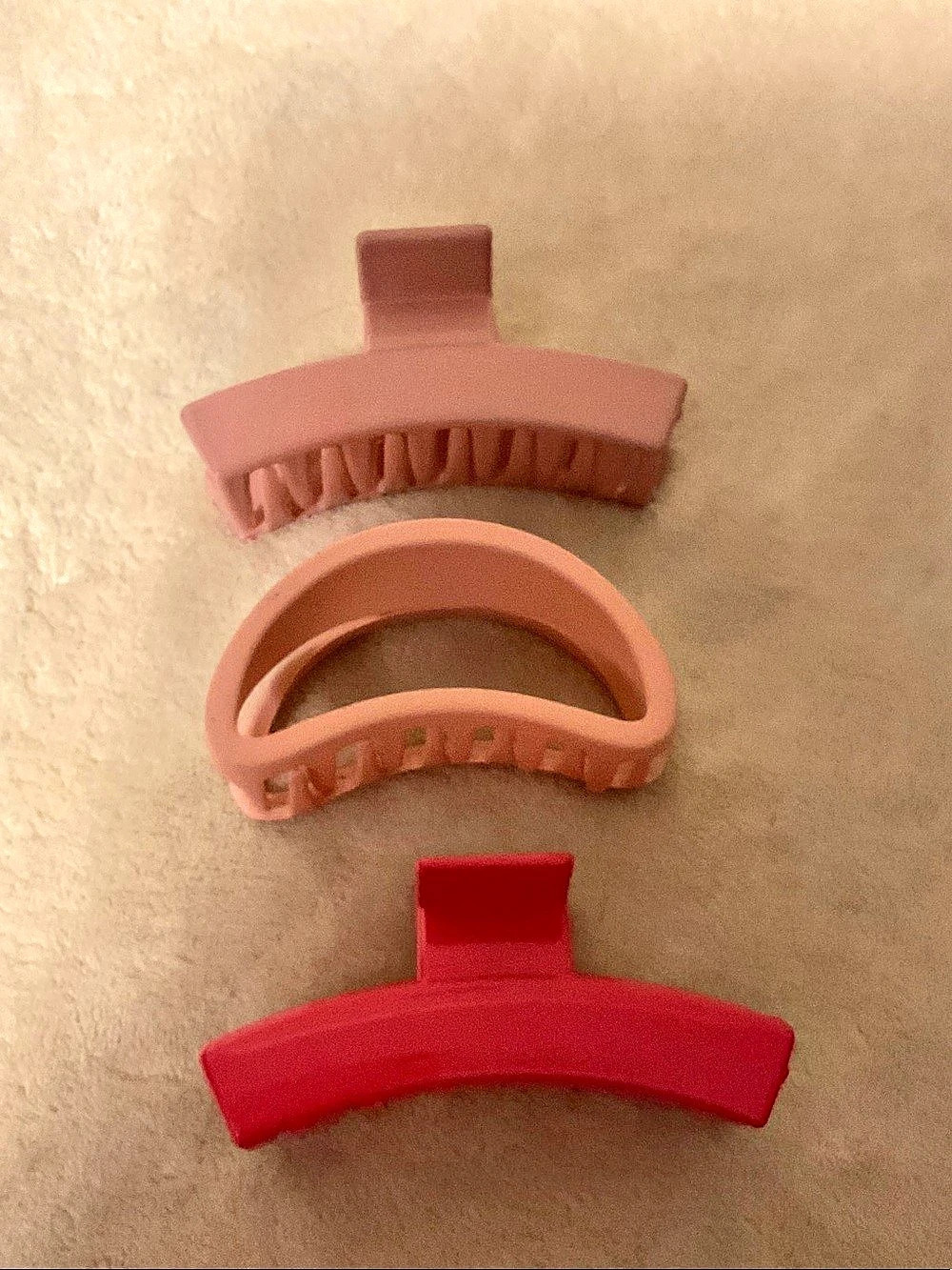 Hair Claw Clip Set in Pink & Red Like New